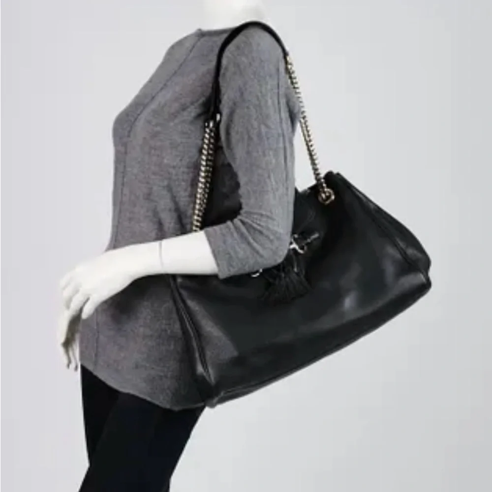 Gucci Emily Large Shoulder Bag In Pebbled Black Leather W Light Gold Chain Strap - Picture 2 of 16